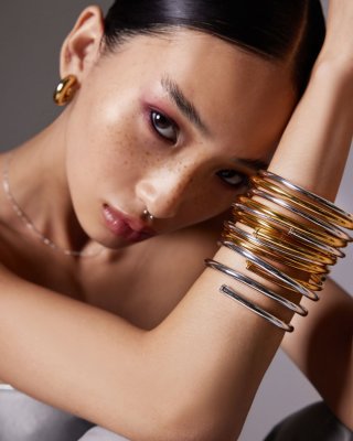 AjjourWorld Mini Coil Bangle