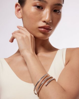AjjourWorld Coil Bangle